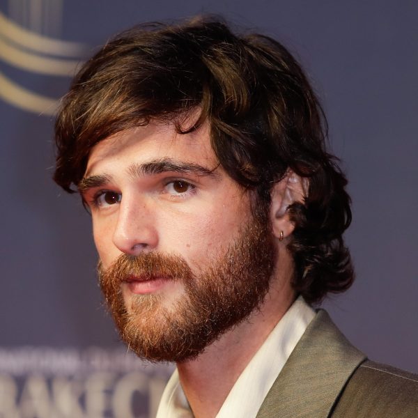 Jacob Elordi Hair: Tousled Textured Waves Hairstyle